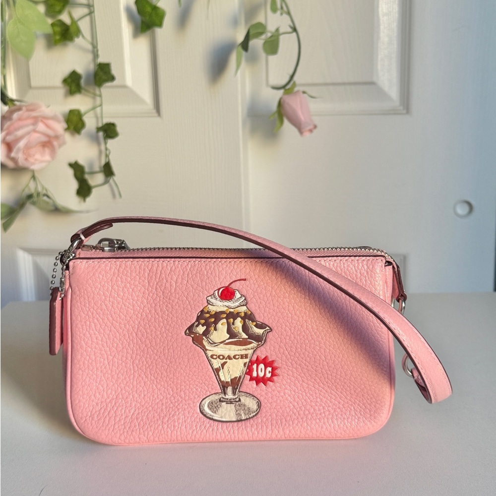 Coach nolita 19